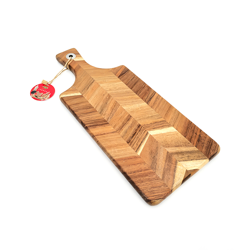 Wooden cutting board