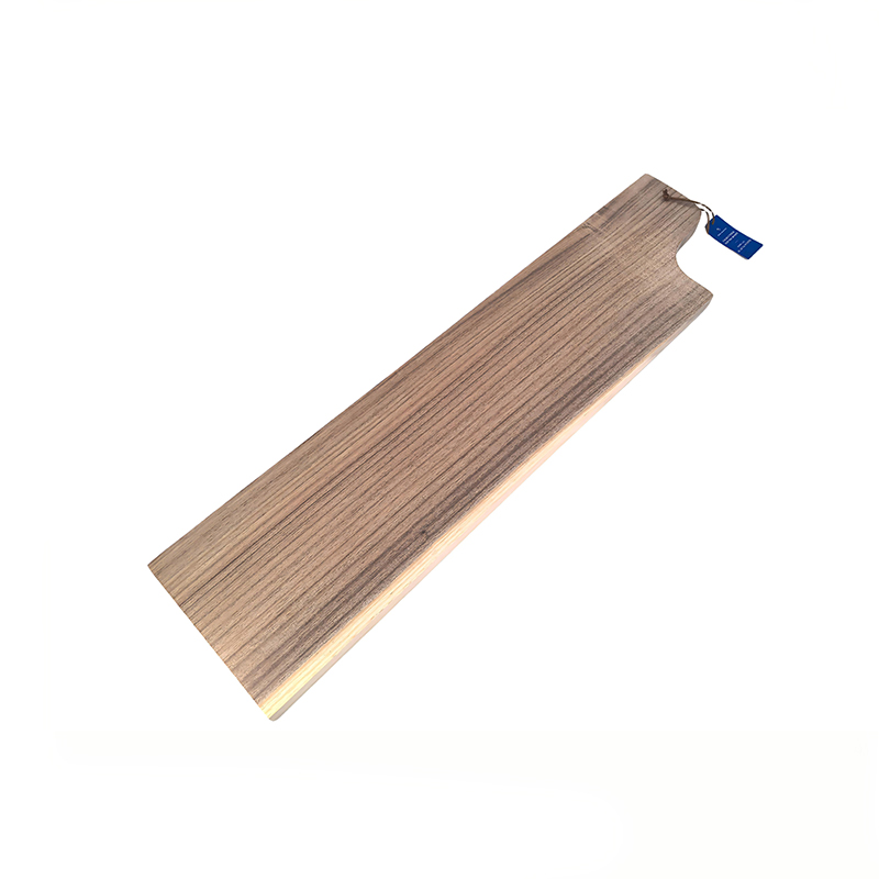 Wooden cutting board