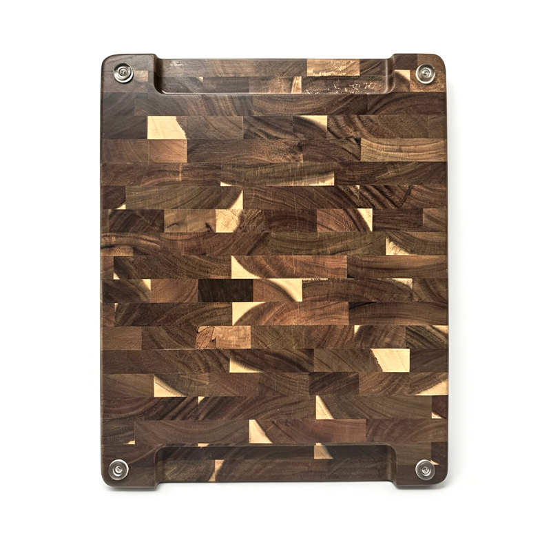 Wooden cutting board