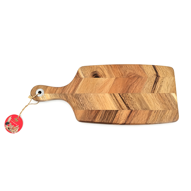 Wooden cutting board