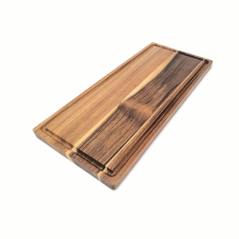 Wooden cutting board
