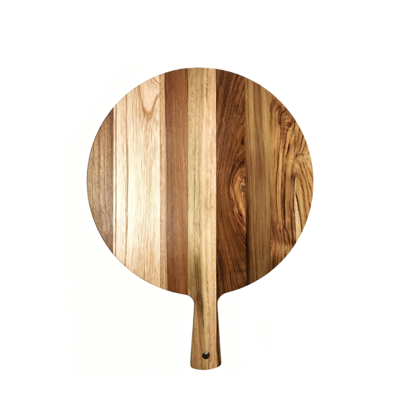 Wooden cutting board