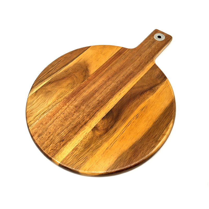 Wooden cutting board