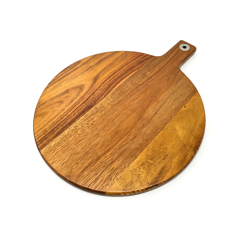 Wooden cutting board