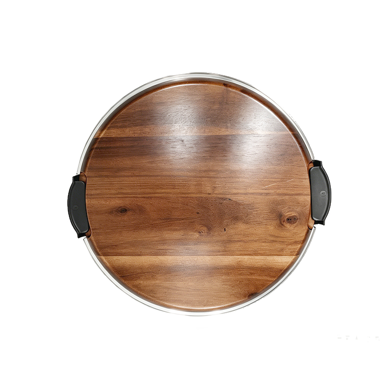 Wooden tray with lid