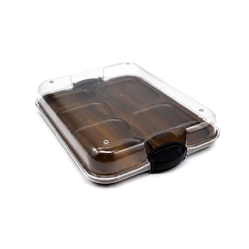 Wooden tray with lid