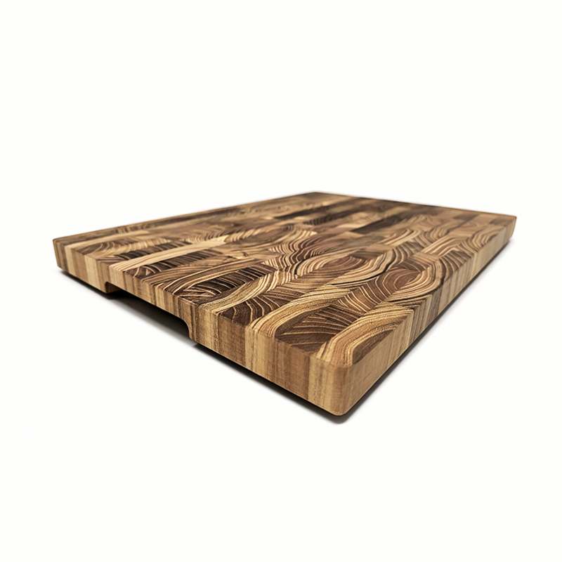 Wooden cutting board