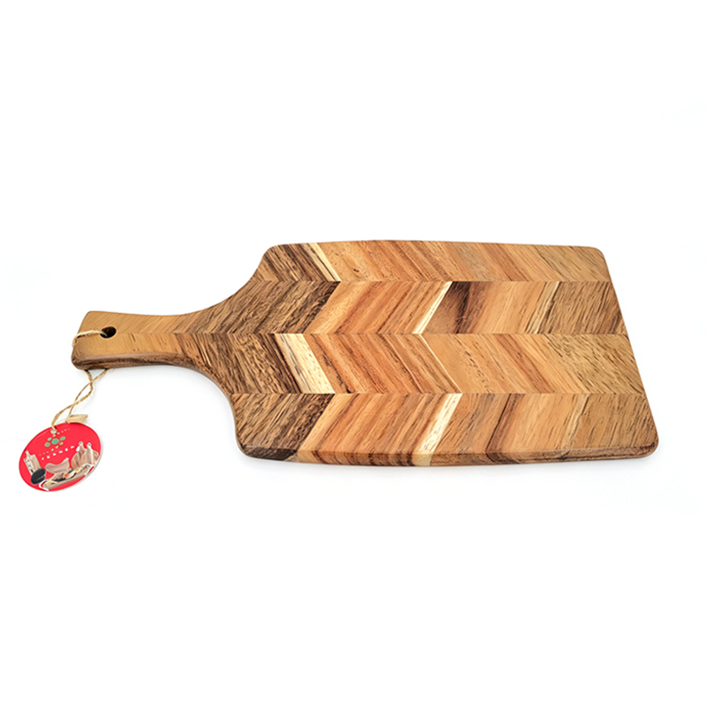 Wooden cutting board